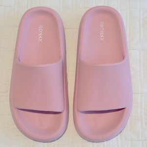 Pink Bronax Cloud Slides sz 8